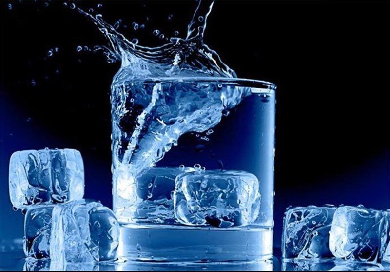 چگونه در ساعات روزهداری تشنه نشویم/ نوشیدنیهای افطار تا سحر