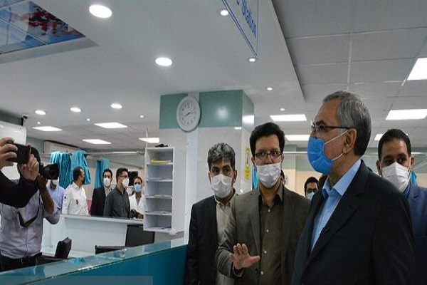 بازدید وزیر بهداشت از پایگاه اورژانس و داروخانه ای در شمال تهران