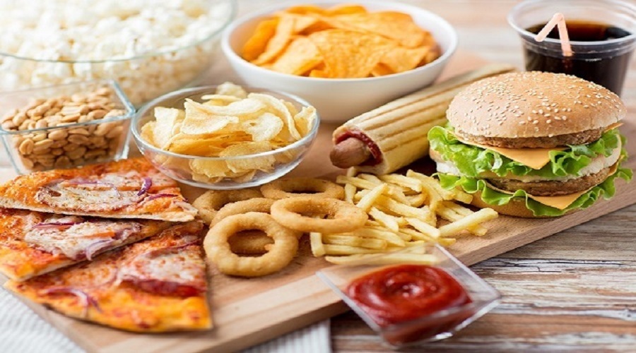 خوردن فست فود در چه فاصله زمانی بی خطر است