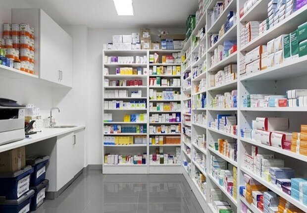 وزارت بهداشت بر داروخانه های دولتی نظارت می کند