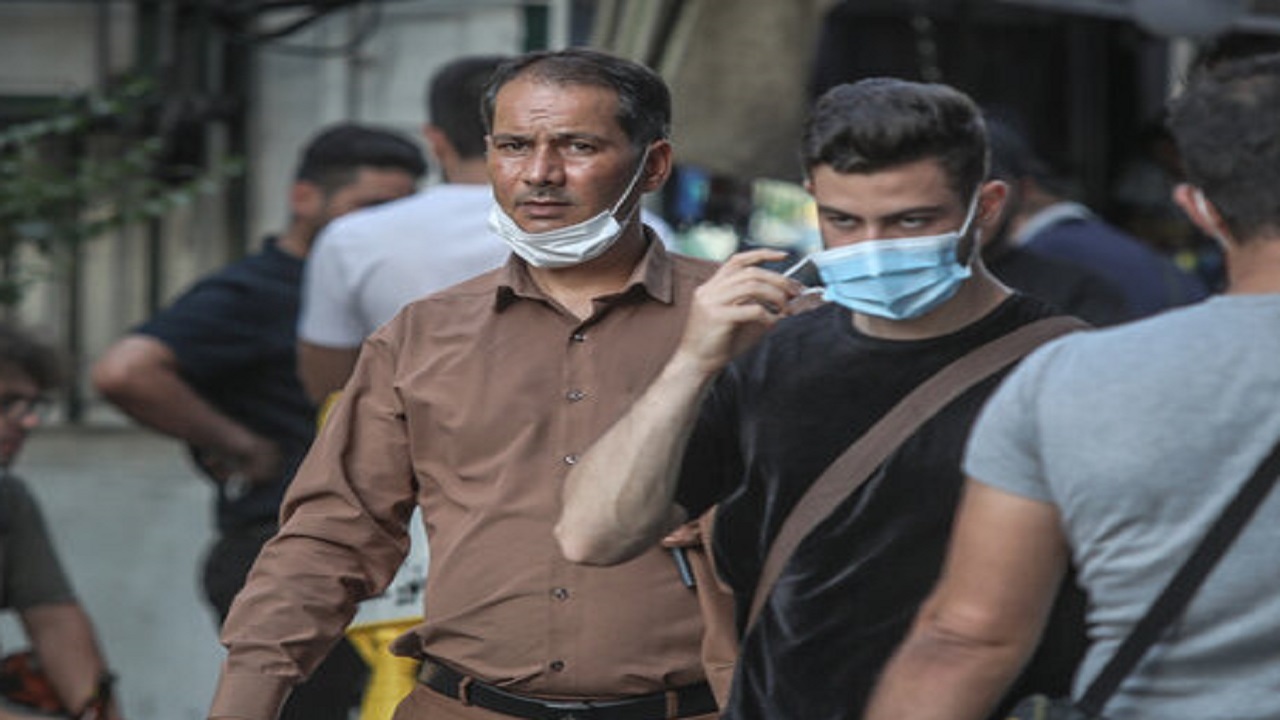 ماسک نزدن در فضای باز شلوغ اشتباه است