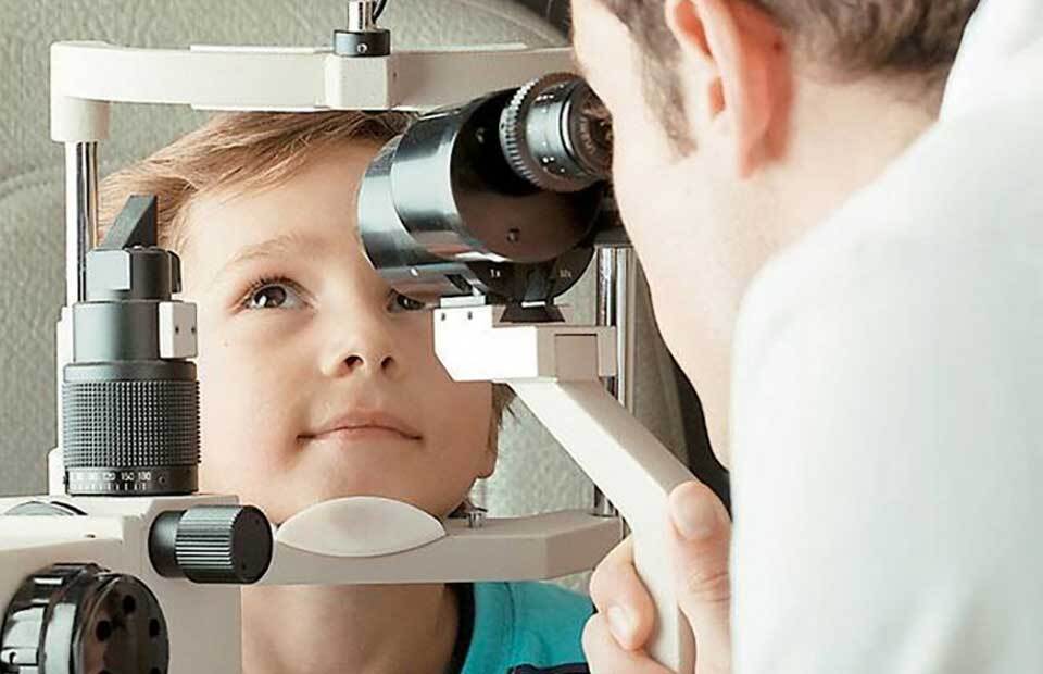 کم بینایی می‌تواند در تمامی سنین اتفاق بیافتد