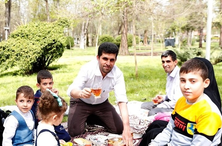 مسئولین تلاش خود را در حوزه فرزندآوری به کار گیرند