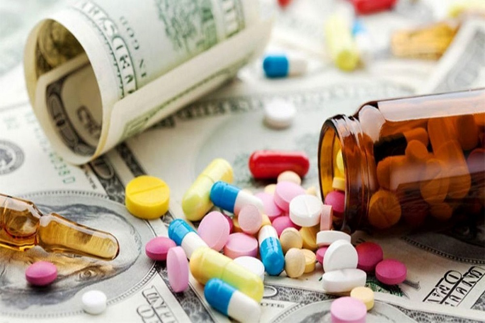 اعمال تغییر قیمت دارو فقط برای دولت و بیمه ها