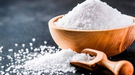 کاهش یک گرم نمک در روز ریسک بیماری قلبی را کاهش می دهد