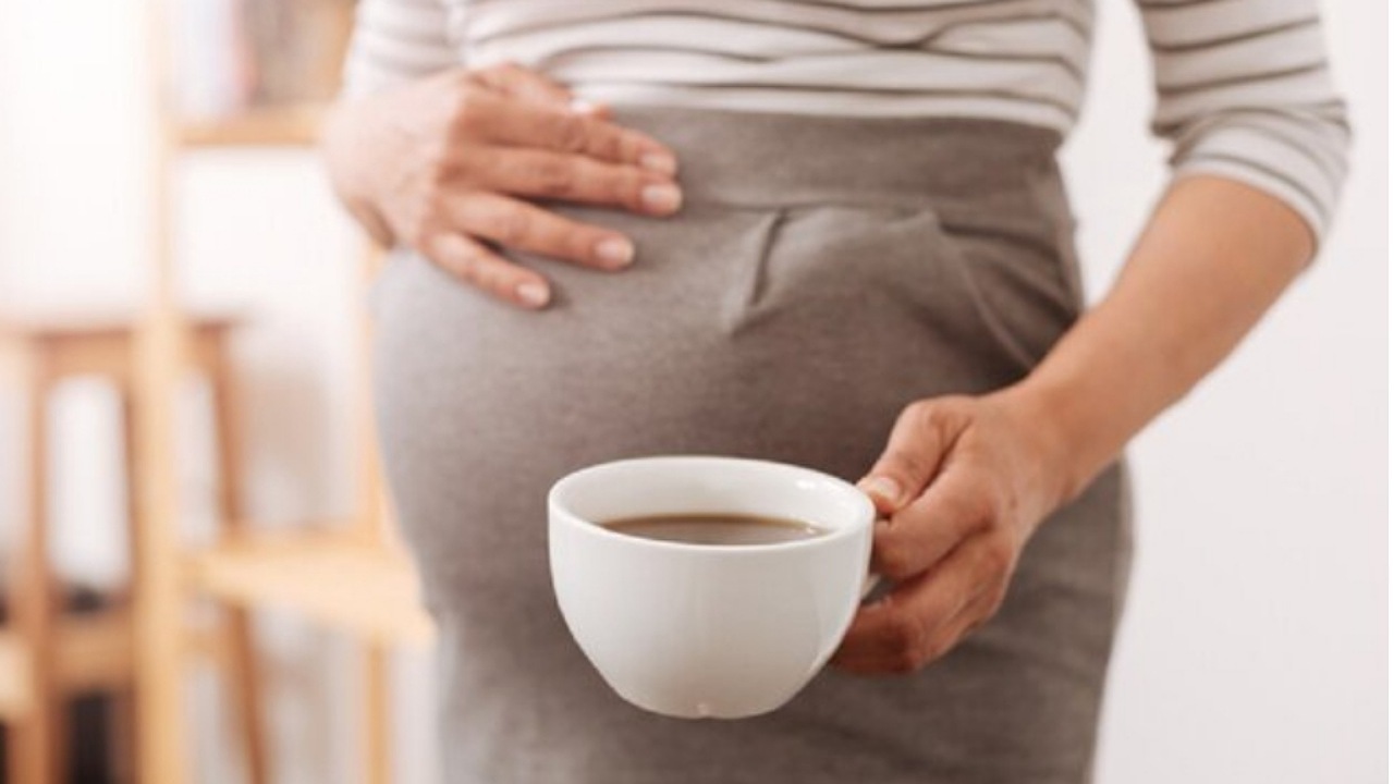 تاثیر نوشیدن میزان کم قهوه در بارداری بر کوتاهی قد کودک