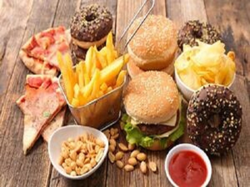 هشدار: این غذاها استرس را زیاد میکنند!