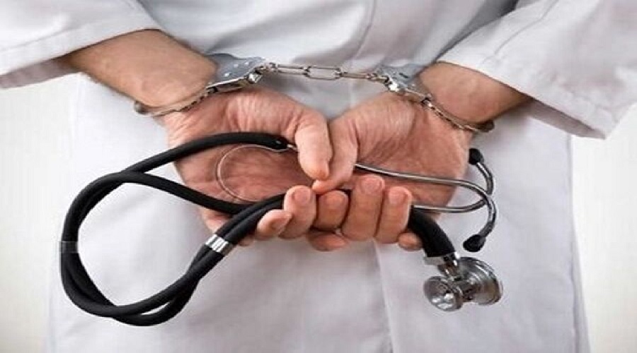 دستگیری جراح پلاستیک قلابی با ۵۰ شاکی+ فیلم
