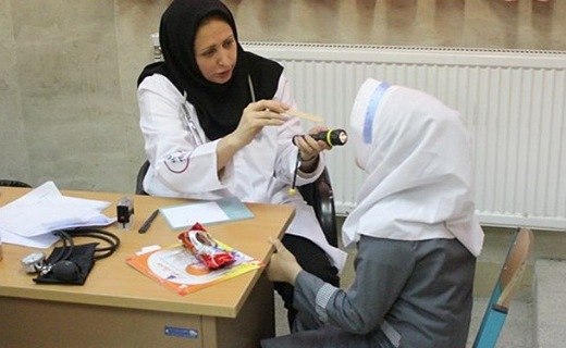 پرستاران و بهورزان در خط مقدم جبهه سلامت پرستاران و بهورزان در خط مقدم جبهه سلامت