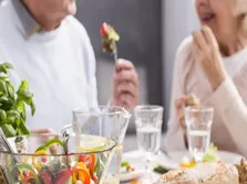 کمپوت های میوه برای بدن مضر هستند یا خیر؟