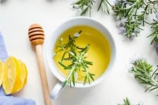دستکاری کردن مو سبب ایجاد شوره سر می شود/ کدام شوره سرها ارثی هستند؟